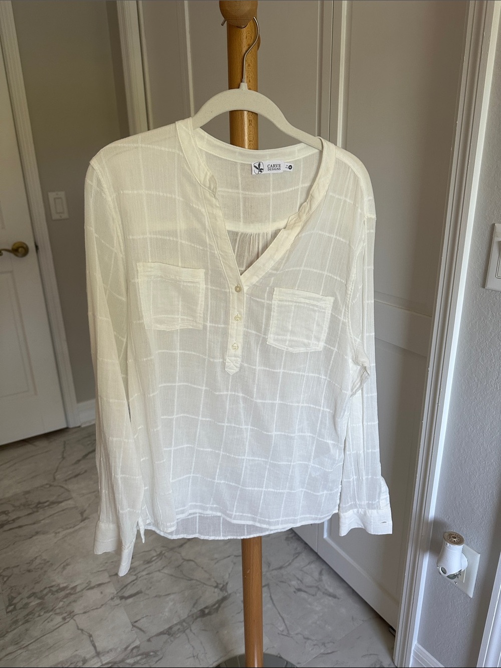 Carve Designs Dylan Gauze shirt white medium